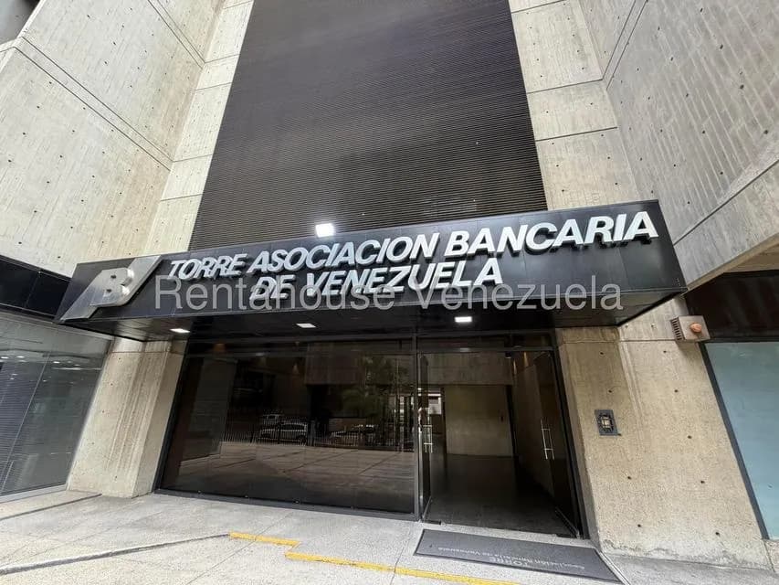 Comercial (Oficina) en Alquiler en El Rosal, Distrito Metropolitano