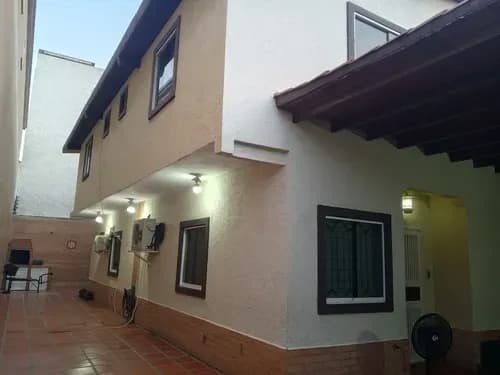 Remax Lider Vende Casa En El Ingenio Barcelona- Vilmar