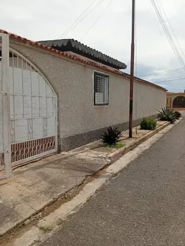Anny Cuevas Y Manuel Sarabia Inziturealtors Venden Casa En El Morro San Diego Solo Cliente Directo