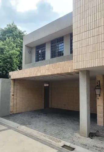 Cristian G * Conjunto Residencial Las Lajas Naguanagua - Carabobo*