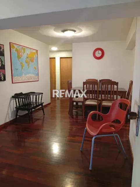 En alquiler apartamento amoblado en La Urbanización Guaicay