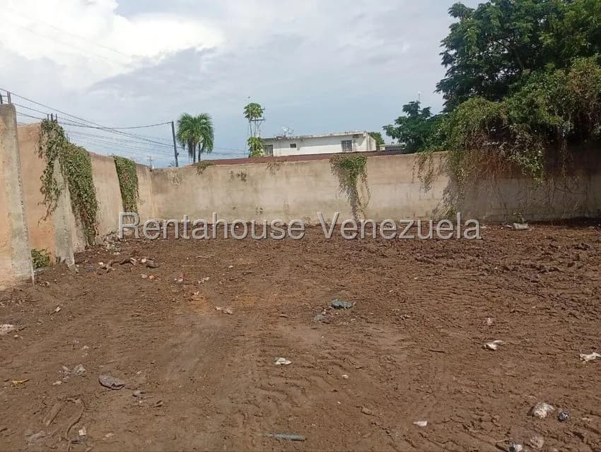 Terreno en venta - $16k