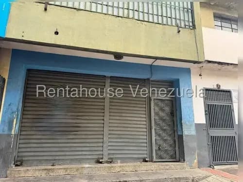 La Candelaria !! Venta O Alquiler Fabuloso Y Amplio Local Comercial Para Diversos Usos, 2 Niveles, A Pie De Calle, Alto Tránsito Peatonal Y De Vehículos, 426 Mts, 5 Baños. Excelente Ubicación !!