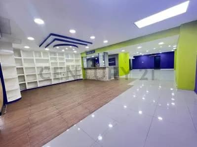 Alquiler de Local Comercial en el Centro Integral Santa Rosa