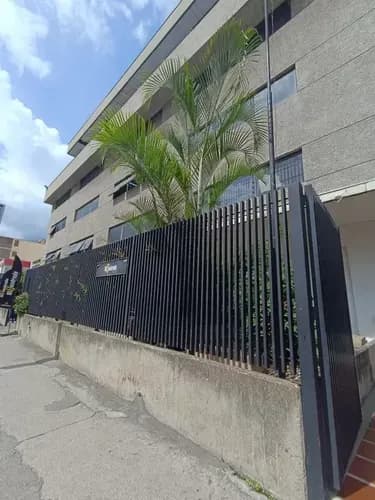 Los Cortijos De Lourdes Alquiler De Pisos Industriales Desde 295 M2 Aproximadamente Hasta 1.917,48 M2