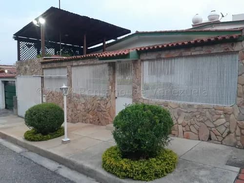Juan Carlos González. Renta House Carabobo Vende Hermosa Casa Urb. El Morro 2 San Diego Mls #26-21081 Rah/jcg.
