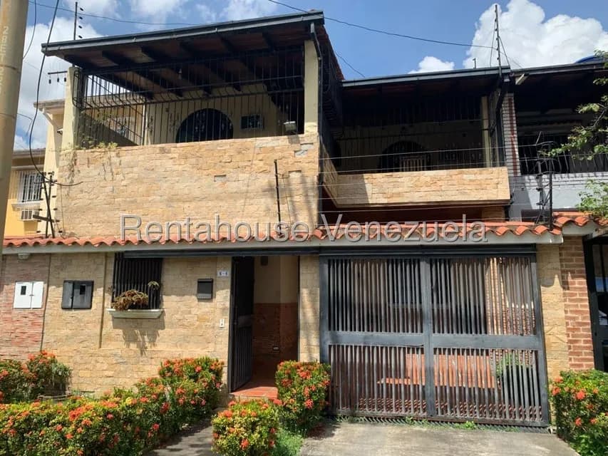 Casa (Duplex) en Venta en Valle Arriba, Miranda