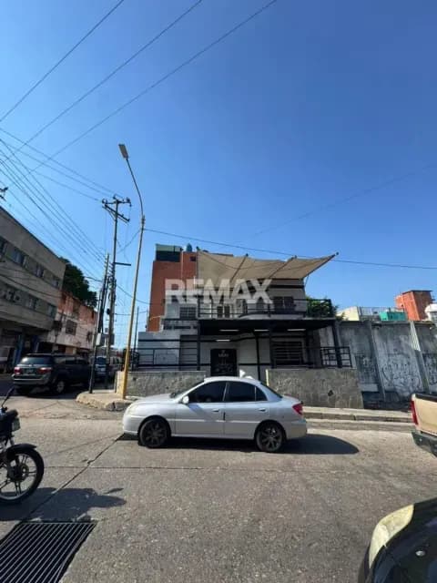 CASA COMERCIAL EN ALQUILER. LOS NISPEROS AV. GUZMAN BLANCO