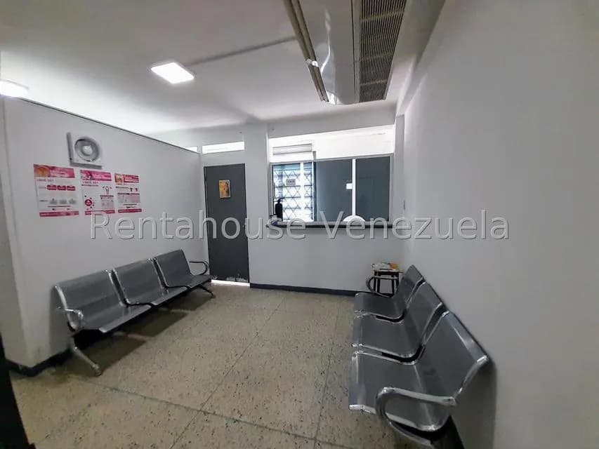 Comercial (Consultorio Medico) en Alquiler en Centro, Lara