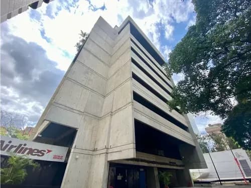 Oficina En Alquiler El Rosal 390 M2