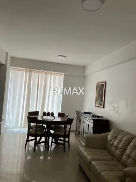 EN ALQUILER APARTAMENTO AMOBLADO