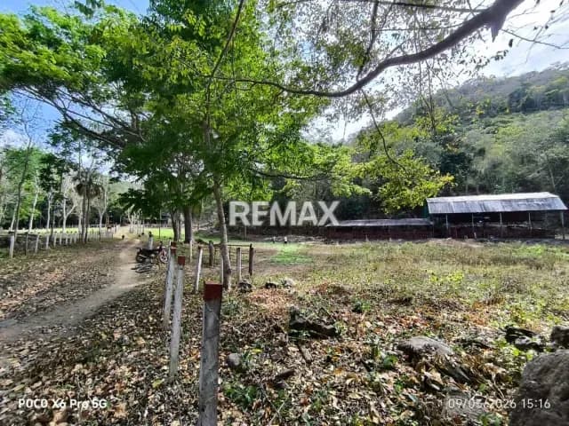Hacienda finca Fertil y abundante Agua