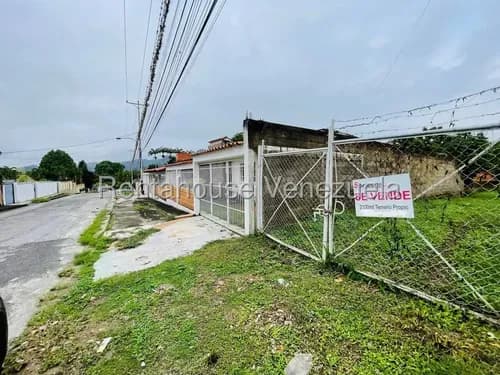 En Venta Terreno De 2100 Metros En Excelente Ubicacion Piñal Norte El Limon Para Proyecto Residencial Comercial Exclusivo Estef 25-22763