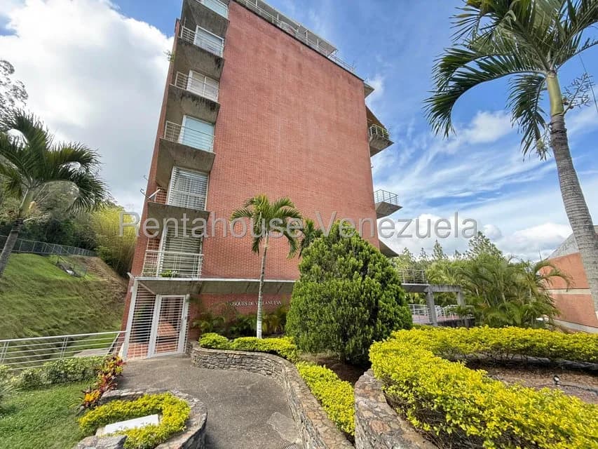 Apartamento (Duplex) en Venta en Lomas de La Lagunita, Distrito Metropolitano