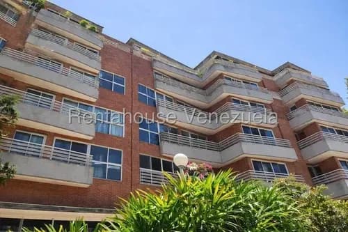 Apartamento En Alquiler En Altamira Yf 26-14731