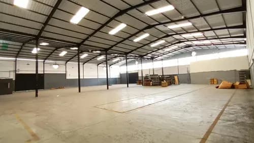 Daniela Jimenez, Galpón En Venta La Quizanda. Zona Industrial Norte.