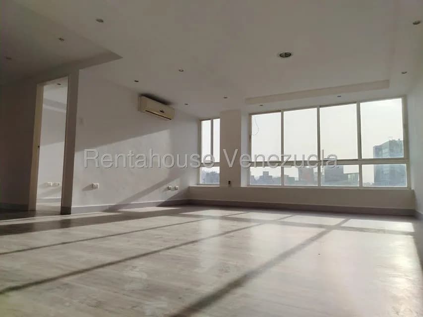 Comercial (Local Comercial) en Alquiler en Altamira, Distrito Metropolitano