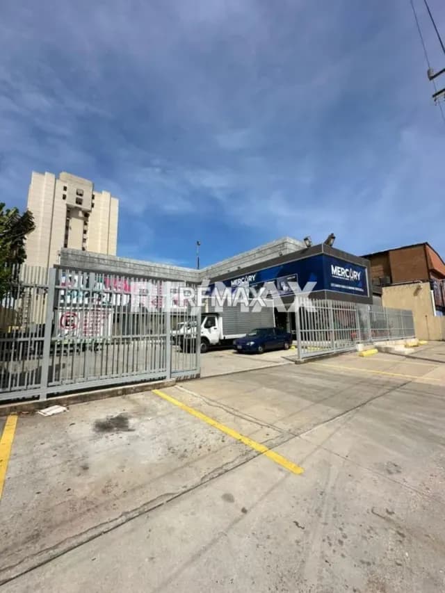 Local comercial en Alquiler Calle 72