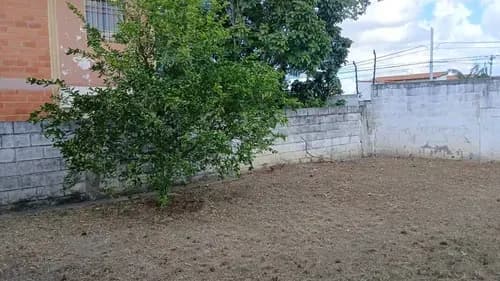 / Maria Elena Oropeza / Vendo Con Ubicación Privilegiada A Media Cuadra De La Plaza Bolívar De Los Rastrojos/ Con Terreno Adicional/ Tanque Subterráneo De 10.000 Lit /en Tierra Del Sol, Lara#26-18125/