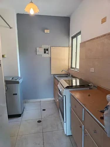 Alquiler 60m2 En San Diego Valle Del Nogal, Vestier, Piso Bajo. A1. Solo Clientes
