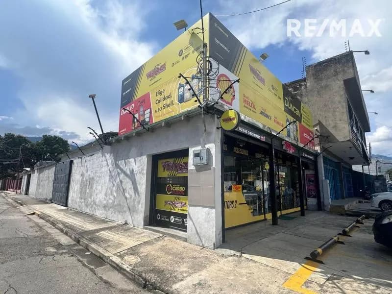 VENTA DE PROPIEDAD COMERCIAL AV BOLIVAR, NAGUANAGUA
