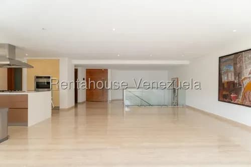 Apartamento En Venta En Santa Rosa De Lima, Caracas 26-13656 Yf
