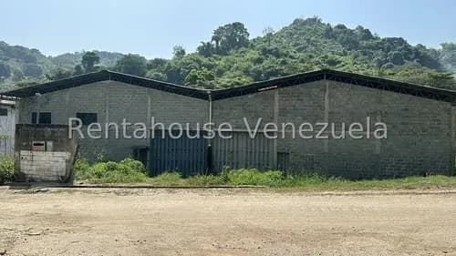 Venta De Lote De Terreno Con Galpon / Guatire / Ls 25-6238