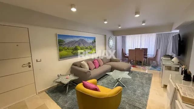 Hermoso apartamento Remodelado y amoblado