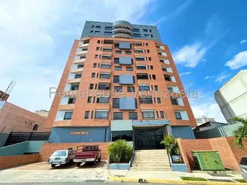 María Reyes Alquila Espectacular Apartamento En El Este De La Ciudad Conectado A Planta Pero Ademas De Eso Es Hermoso Con Aire Integral Semiamoblado #26-5292
