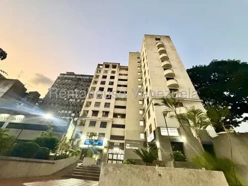 Chacao, Diagonal Al Centro Sambil !! Venta Espectacular Penthouse Duplex, Totalmente Remodelado, 102.35 M2, 3 Hab, 3 Baños, 1 Pe. Espectacular Y Cocina. Ubicación Estratégica. Imperdible Oportunidad !