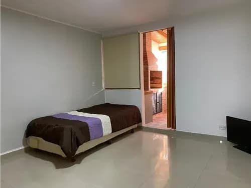 Se Alquila Anexo 35m2 Santa Monica
