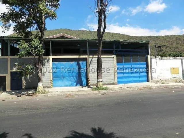 Comercial (Galpon - Deposito) en Alquiler en Guarenas, Miranda