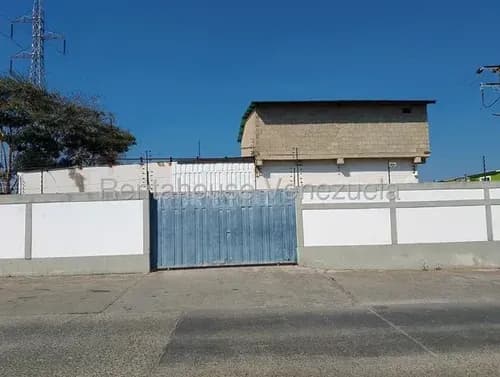 María Valera Alquila Excelente Galpón Comercial En Avenida El Placer De Cabudare, Cód. 26-14564, Con Cerco Eléctrico, Portón De Entrada, Tanque Subterráneo.