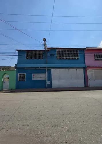 En Venta Casa En Boyacá Iv A Pocos Metros De La Avenida Principal De Boyacá 3 150 Mts De Parcela 3 Habitaciones 3 Baños 2 Puestos Techados *nota: Queda Solo Cocina Con Horno, Tope,