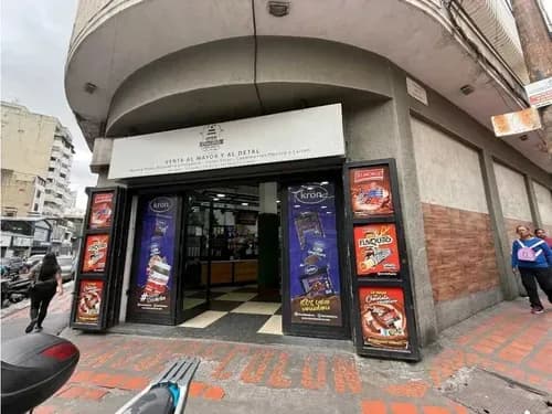 Venta De Local Comercial En La Candelaria, 564,25m2