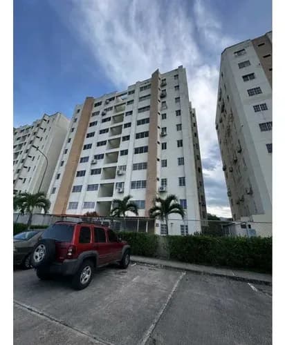 Apartamento En Plaza Oro Castillejo