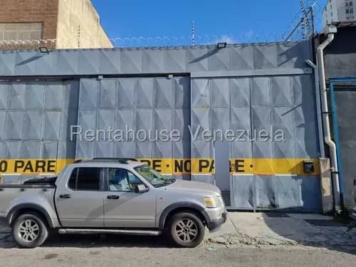 Amplio Galpón En Alquiler En La Trinidad Yp