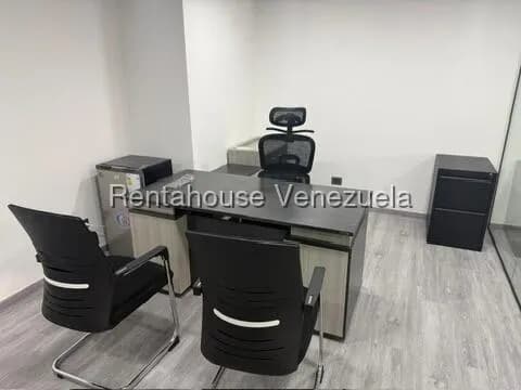 Comercial (Oficina) en Alquiler en Chuao, Distrito Metropolitano