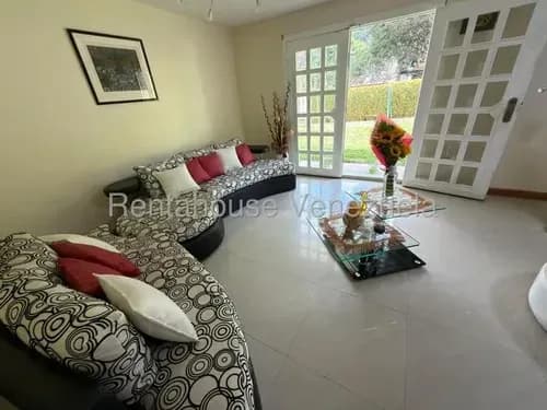 Casa En Venta En Prados Del Este Jr