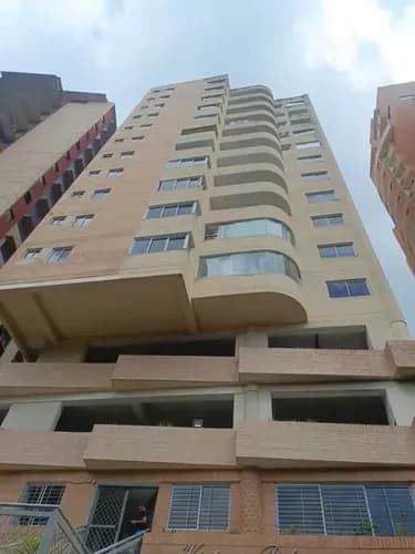 Apartamento En El Parral Res. Victoria Palace