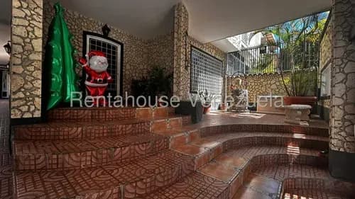 Casa En Venta - Elena Marin - Mls 26-9543
