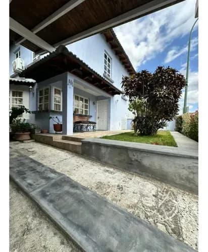 Se Vende Casa 224m2. Guatire. Vista Montaña