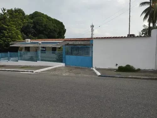 Casa Quinta En Venta Puertocuy Valencia Carabobo | Terreno 1.224 M2 | Construcción 492 M2 | Ideal Residencial O Comercial | Tanque Agua | Línea Fija Y Tv Cable (e&m)