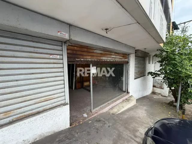 Local Comercial en Alquiler – Centro, 7ma Av.