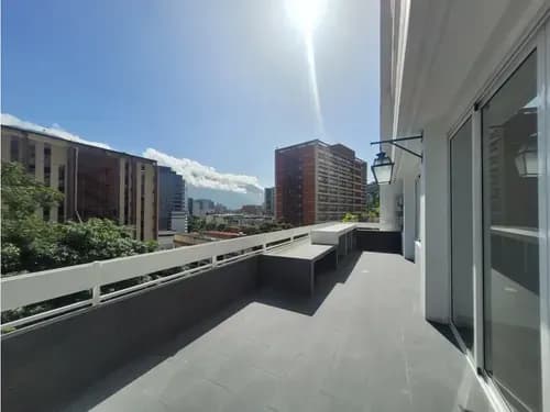 Venta De Apartamento En Las Mercedes - Planta Eléctrica, Remodelado.