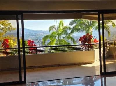 En Venta Apartamento en Altamira Norte