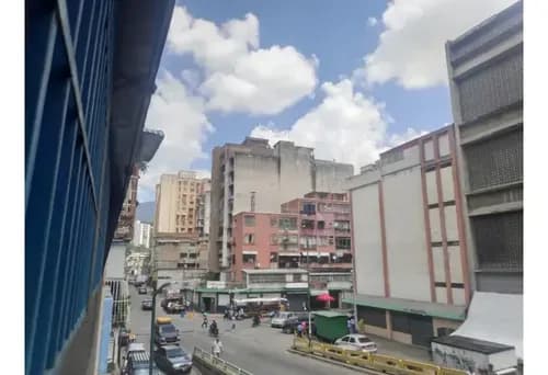 Alquiler Edificio De Tres Niveles En San Martin De 1600 M2, 10 Baños Acropolis Rh