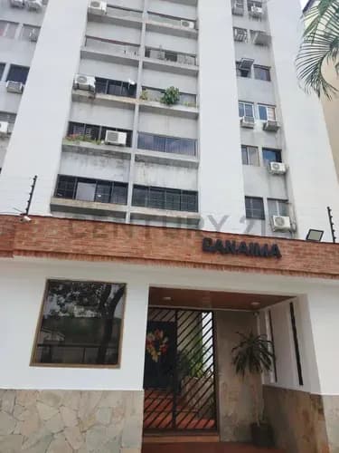 Angie Vivas En Alquiler Apartamento Amoblado En Urb Valles De Camoruco