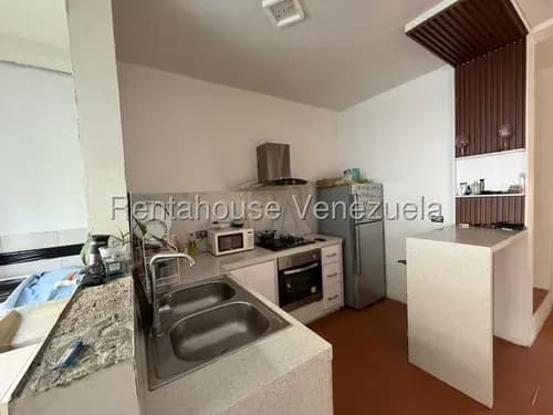 # 26-19226 Venta Casa Con Cocina Moderna Y Patio Con Paisajismo En Urbanismo Cerrado Casa Linda Cabudare,lara Gm