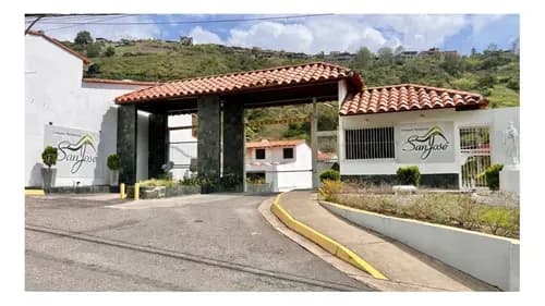 Xv, Casa Ubicada En El Conjunto Residencial San José, La Grita, Municipio Jáuregui